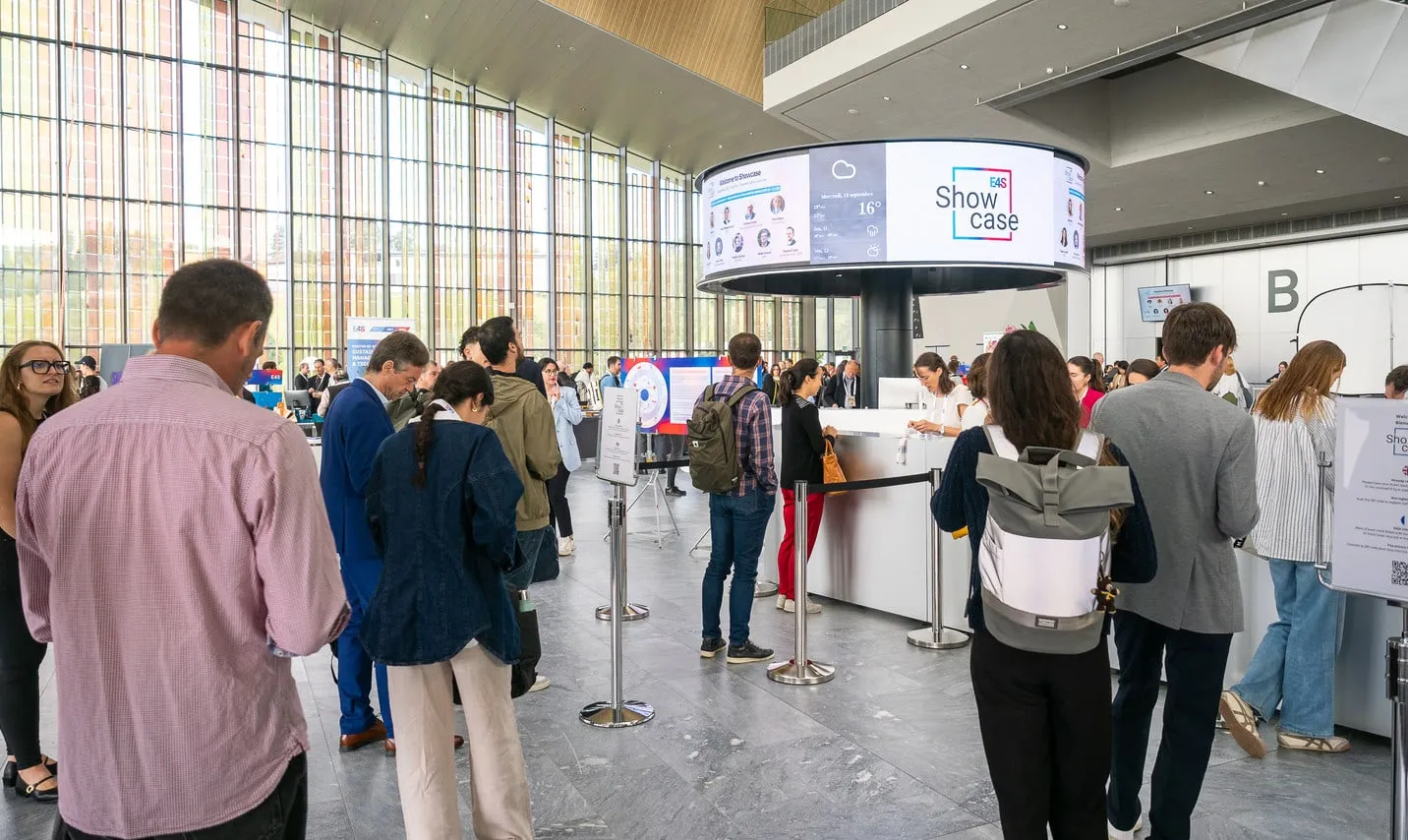 Main hall of the SwissTech Convention Center during Showcase E4S 2025